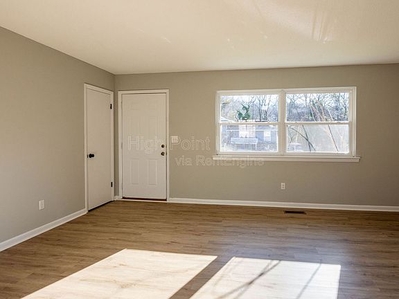 4th image of 603 Mountain Trl APT B