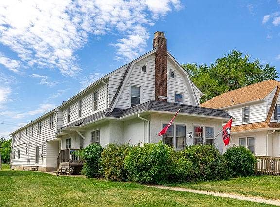 3rd image of 534 College Ave