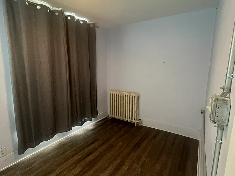223 N 8th St #2 — Photo 23