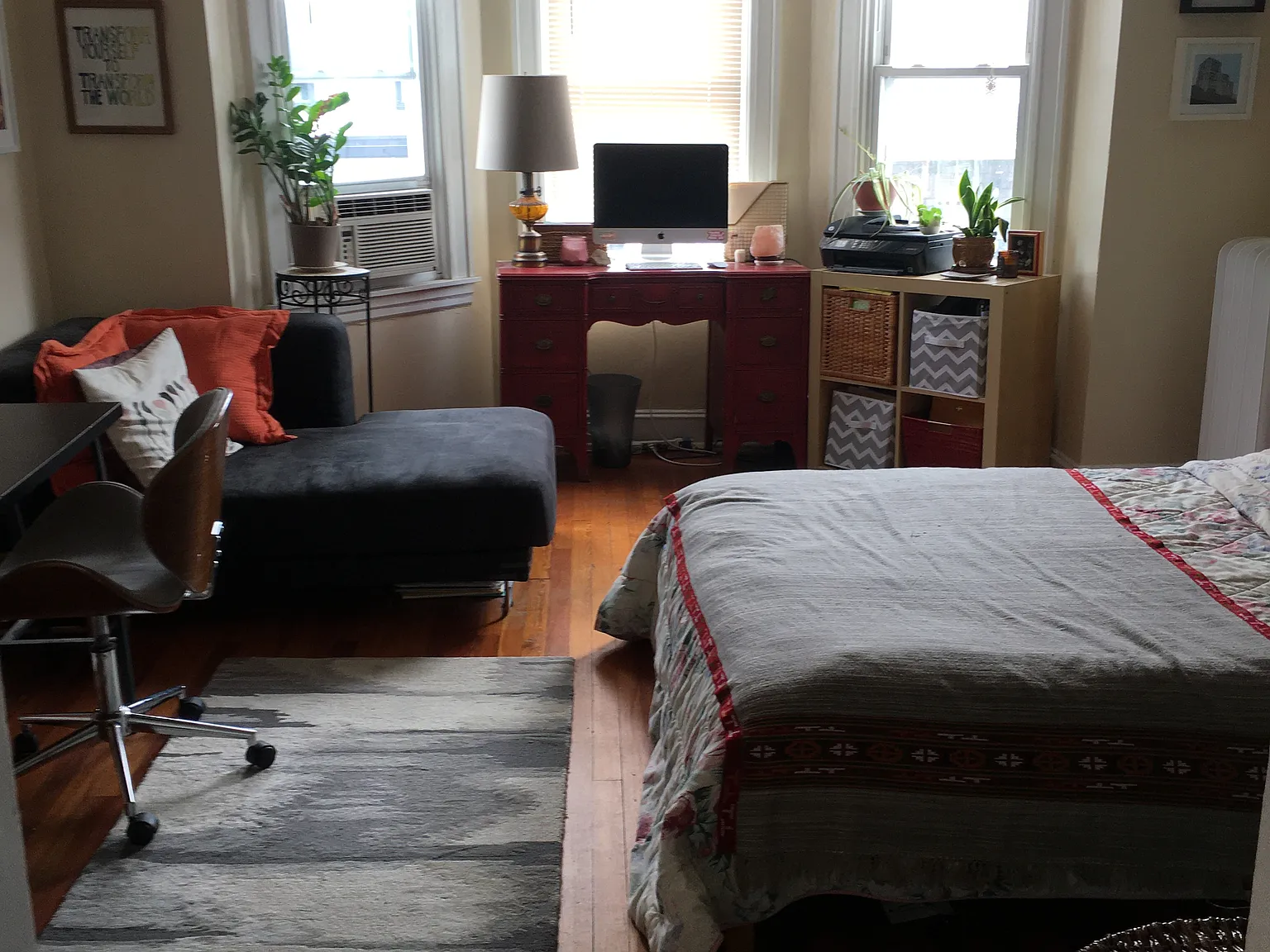 3 bed, 1.5 bath, 1046 sqft, $675 — Photo 1