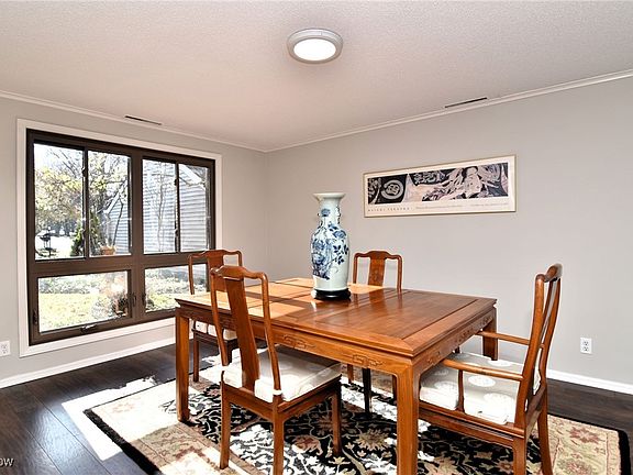 3rd image of 17549 Fairlawn Dr