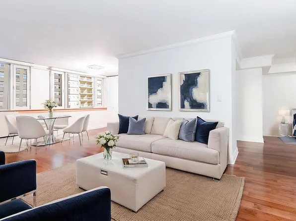 404 E 76th St APT 3B, New York, NY 10021