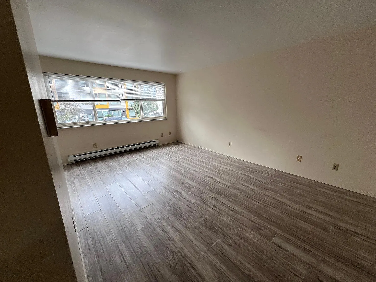 1 bed, 500 sqft, $1,400 — Photo 2