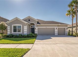 17565 Buckingham Garden Dr, Lithia, FL 33547