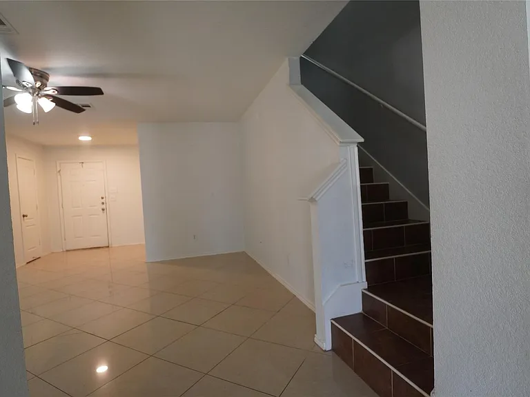 5600 War Admiral Dr — Photo 20