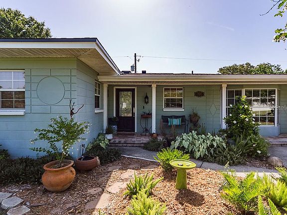 2nd image of 4708 W Chapin Ave