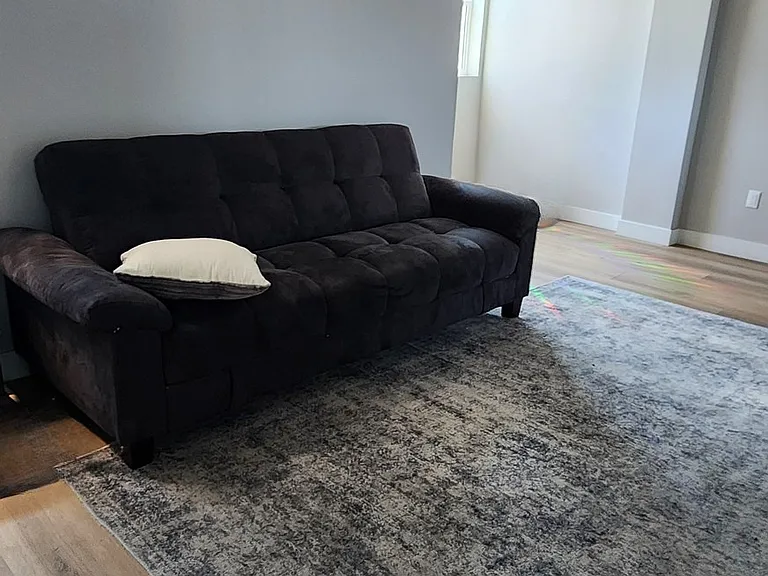 2401 S Redondo Blvd #B — Photo 3