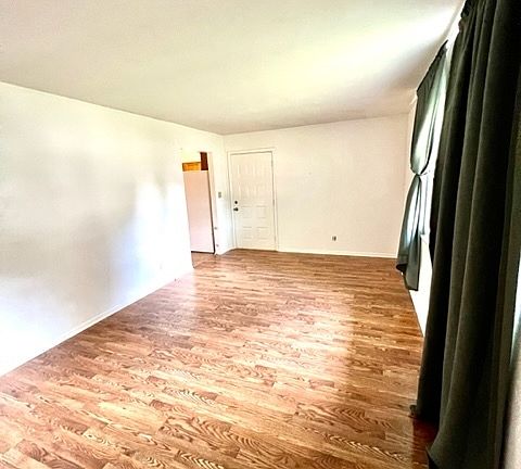 3rd image of 12225 Dunbar Cir N