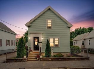 44 Catherine St, Bristol, RI 02809