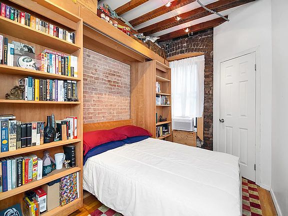 5th image of 632-634 11th St #6