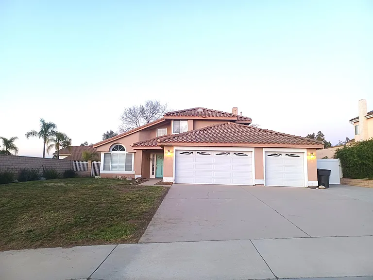 7048 Westport St — Photo 1