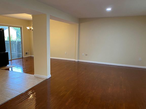 2nd image of 12599 Colebrook Ct