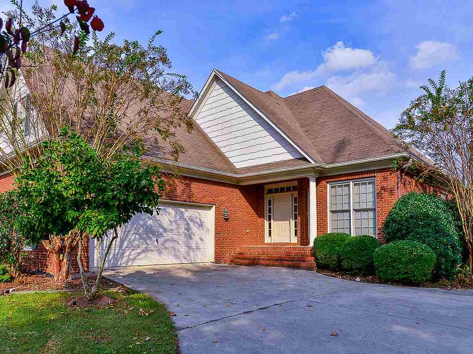 1st image of 2707 Wenzel Cir SE