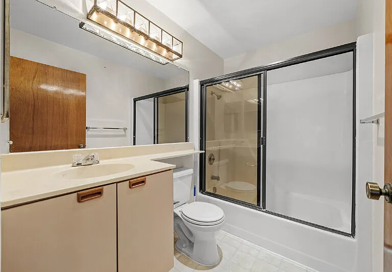 8308 Regents Rd #2E — Photo 17