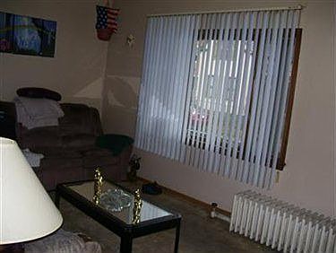 3rd image of 1033 E 77th St