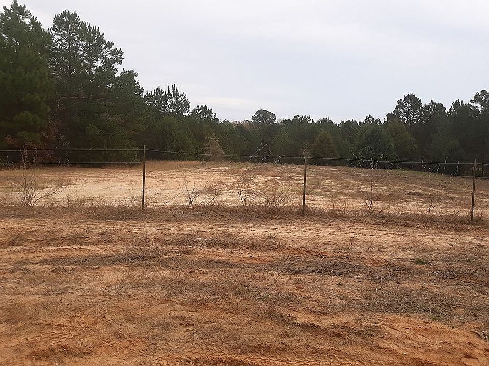2nd image of 21535 Cedar Pl