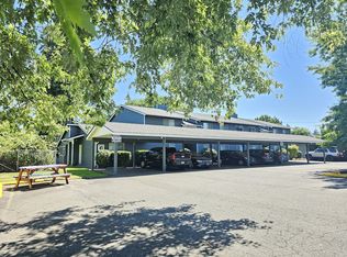 525 11th St NW #C8, Puyallup, WA 98371