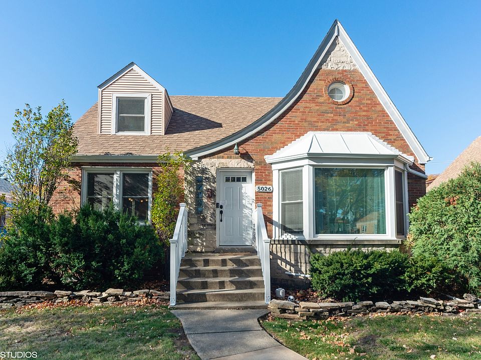 1st image of 5026 N Oconto Ave