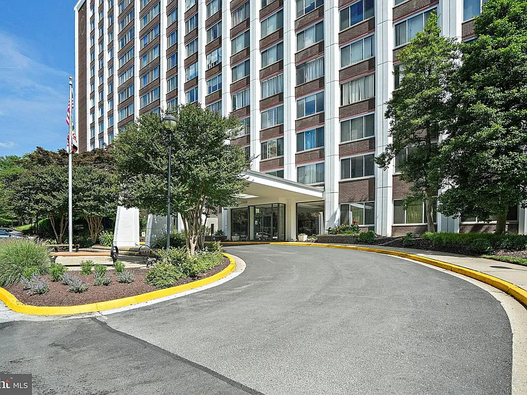 11801 Rockville Pike #209 — Photo 41