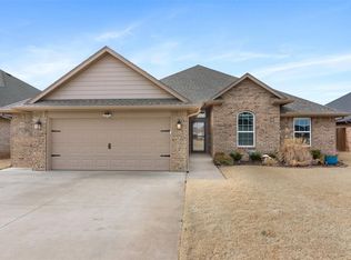 7309 Elaine St, Yukon, OK 73099