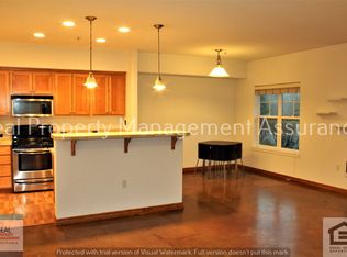 10651 NE Red Wing Way #102, Beaverton, OR 97006