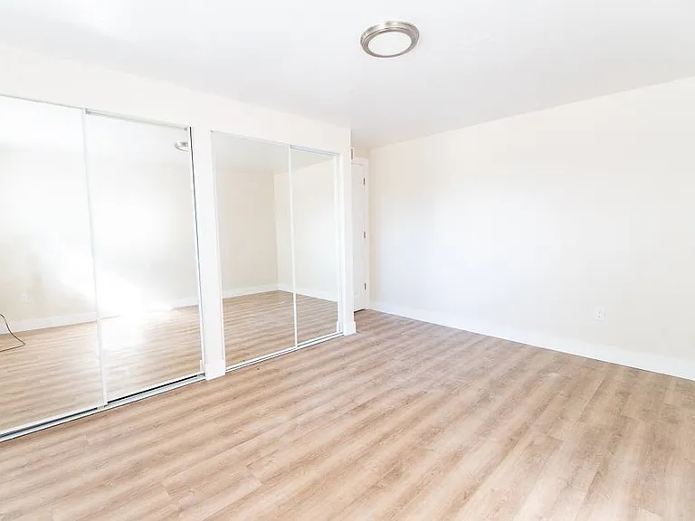 5220 W 5th Ave — Photo 10
