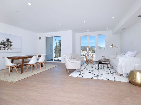 4th image of 18334 Malden St #302