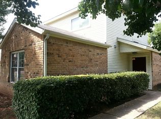 2411 Eastern Oaks Dr, Dallas, TX 75227