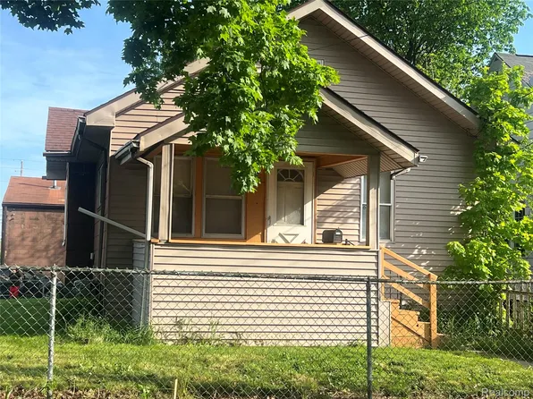 2554 Swayze St, Flint, MI 48503