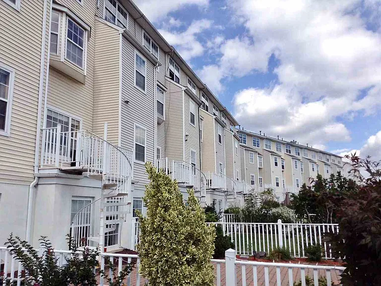 24 Bergen Ridge Rd #1 — Photo 16