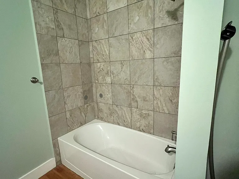 619 Ryan St — Photo 10