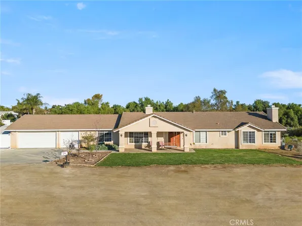 17838 Brazier Dr, Riverside, CA 92508