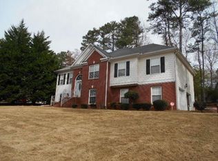 6843 Creekwood Dr, Douglasville, GA 30135