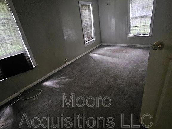 5th image of 1506 El Paso St