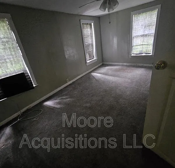 1506 El Paso St — Photo 5
