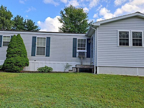 2nd image of 132 New Hillcrest Dr