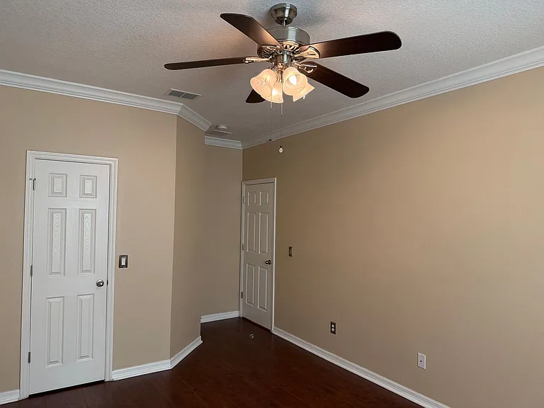 2478 Linkwood Ave — Photo 21
