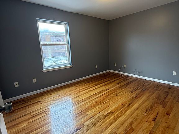 5th image of 93-95 Bragaw Ave #2L