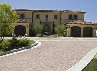 18447 Corazon Cir, Tarzana, CA 91356