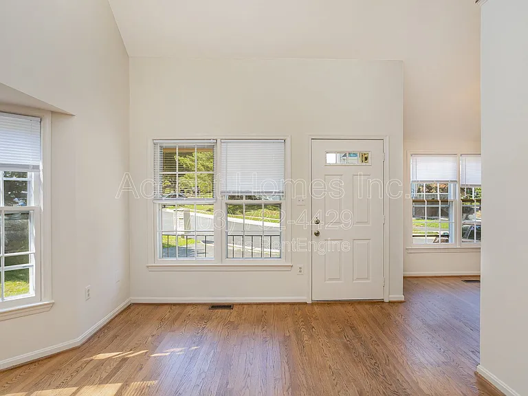 7461 Ridge Oak Ct — Photo 4