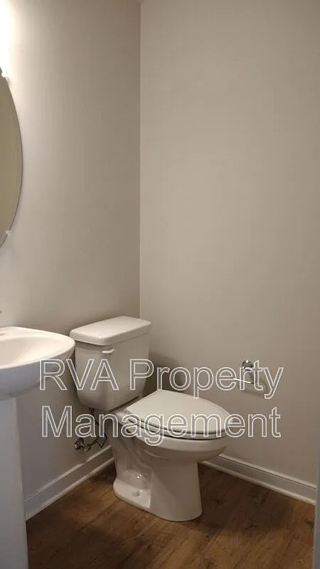 3 bed, 2.5 bath, 1513 sqft, $2,400 — Photo 3