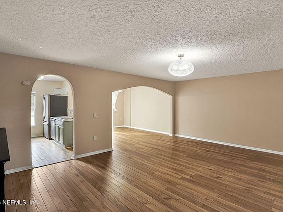3rd image of 3754 Verde Gardens Cir