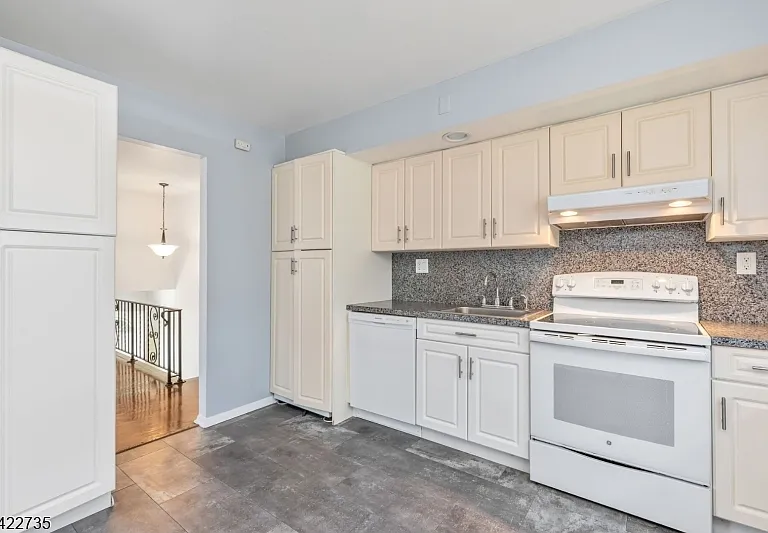 319 South Ave #2 — Photo 13