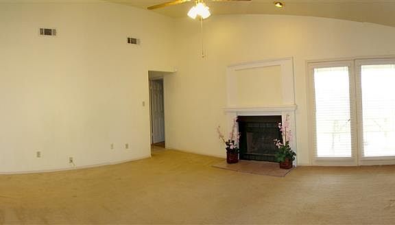 4th image of 6815 NW Crestwood Dr