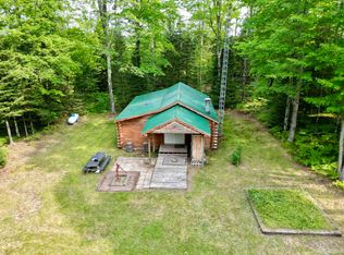 Off 27.5 Rd, Gladstone, MI 49837