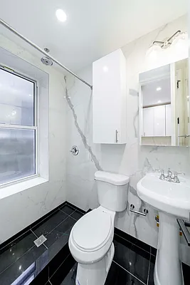 Rented by Douglas Elliman | media 22