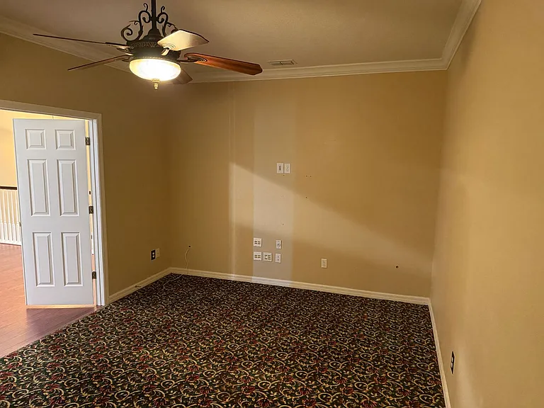 2478 Linkwood Ave — Photo 25