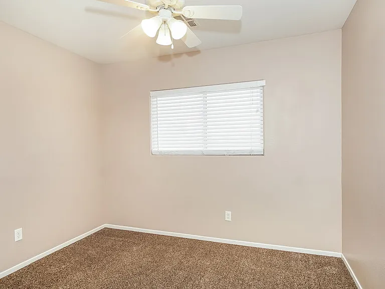 773 Thorton Beach St — Photo 13