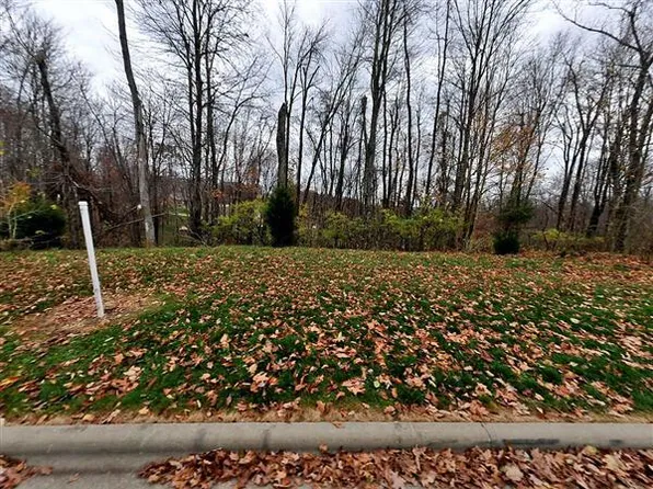 988 Camden Dr, Newark, OH 43055