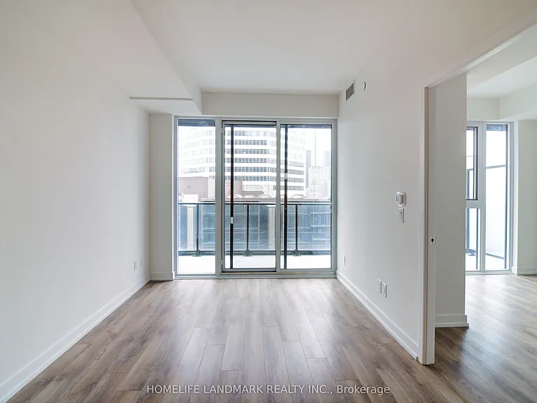 20 Edward St #1606 — Photo 18